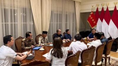 Presiden Prabowo Subianto instruksikan pembangunan hunian layak bagi warga pinggir rel di Senen Jakarta. Proyek segera dikerjakan oleh pemerintah dan instansi terkait.