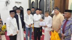 Hangatnya Safari Ramadhan di Galesong, Wabup Hengky Yasin Serahkan Bantuan untuk Warga dan Masjid