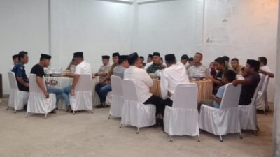 Wakil Ketua Askab Takalar Asri Mangung menggelar buka puasa bersama di Kelurahan Canrego, Polongbangkeng Selatan. Kegiatan tersebut dihadiri Dandim 1426/Takalar Letkol Inf. Anton Timotius Milala, Camat Galesong Utara, tokoh masyarakat, serta aparat pemerintah sebagai ajang mempererat silaturahmi di bulan Ramadhan.