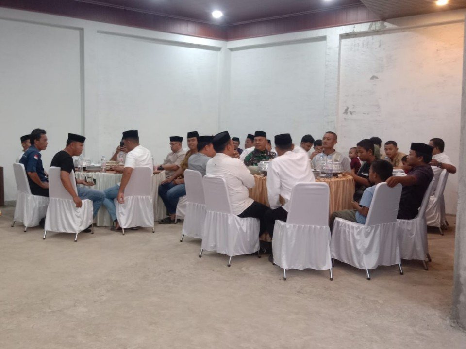 Wakil Ketua Askab Takalar Asri Mangung menggelar buka puasa bersama di Kelurahan Canrego, Polongbangkeng Selatan. Kegiatan tersebut dihadiri Dandim 1426/Takalar Letkol Inf. Anton Timotius Milala, Camat Galesong Utara, tokoh masyarakat, serta aparat pemerintah sebagai ajang mempererat silaturahmi di bulan Ramadhan.