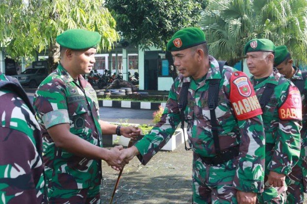 Dandim 1426 Takalar Letkol Inf Anton Timotius Milala memimpin apel perdana dan halal bihalal bersama prajurit TNI dan PNS usai Idul Fitri 1447 H, serta mengapresiasi dedikasi Babinsa yang tetap bertugas membantu masyarakat saat arus mudik.