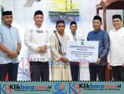 Safari Ramadhan di Lengkese, Ketua DPRD dan Pemda Takalar Serahkan Rekomendasi JKN PBI APBD Terhadap Warga Kurang Mampu