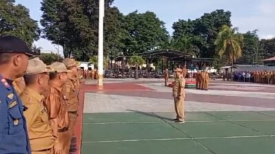 Lurah Rajaya Muhammad Nasir tampil tegas memimpin yel-yel “Takalar Cepat” dan mendapat pujian langsung dari Daeng Manye