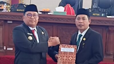 Desa Tarang Toa Segera Terbentuk, Bupati Takalar Serahkan Ranperda ke DPRD