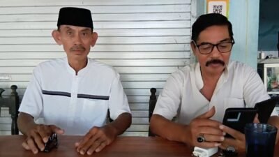Ketua LSM Pemantik Rahman Suwandi Bersama Tokoh Masyarakat