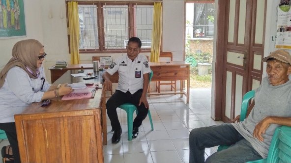 Dari Aduan Warga ke Aksi Nyata: Camat Pattallassang Sidak Layanan Kelurahan