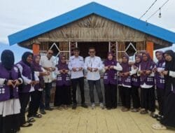 Camat Gal-Sel Bersama Ketua TP- PKK Kecamatan Pantau Posyandu Era Baru Serentak di Hari Posyandu Nasional