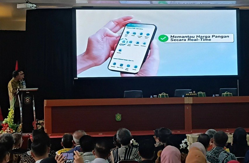 Bupati Takalar Mohammad Firdaus Daeng Manye resmi meluncurkan Mall Pelayanan Publik Digital Takalar ONE CLICK untuk mempermudah masyarakat mengakses layanan publik secara cepat dan terintegrasi.