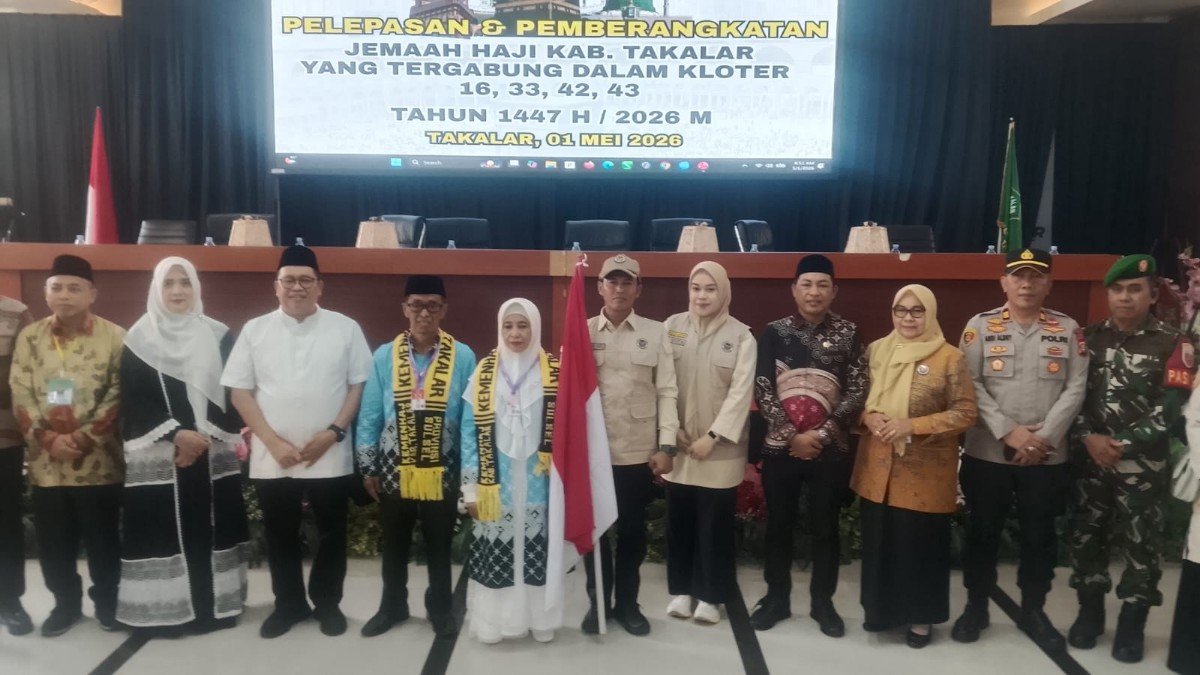 Bupati Takalar Daeng Manye  Lepas 72 Jemaah Haji Menuju Tanah Suci