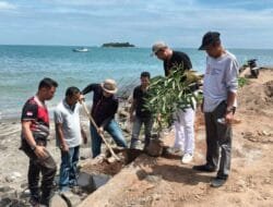 Pemda Takalar dan Pemprov Sulsel Kolaborasi Bersihkan Dermaga Pelabuhan Boddi, Dilanjutkan Penanaman Perdana Pohon Jalan