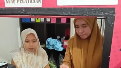 DPMPTSP Takalar sosialisasikan SIP OKE BOSS di Desa Tamalate Kecamatan Galesong Utara untuk mempermudah layanan perizinan dan penerbitan NIB bagi pelaku UMKM hingga ke desa.