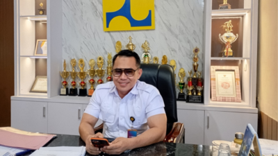 Kompak! Kadis, Sekretaris dan Para Kabid PUPR Takalar Tetap Ngantor di Tengah Kebijakan WFH, Pelayanan Publik Tetap Optima
