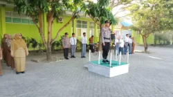 Kapolsek Mappakasunggu Jadi Pembina Upacara di SMKN 3 Takalar, Ingatkan Pelajar Bijak Bermedia Sosial dan Jauhi Kenakalan Remaja