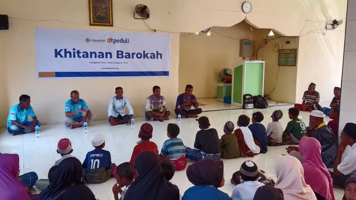 Khitanan Barokah DT Peduli dan Cita Sehat Bantu 20 Anak Prasejahtera di Manggarai Timur