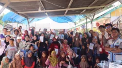 PPK Ormawa HIMAKAHA FKH Unhas Kenalkan Aplikasi GiziTa dan Demo MPASI Berbasis Pangan Lokal untuk Cegah Stunting di Desa Popo