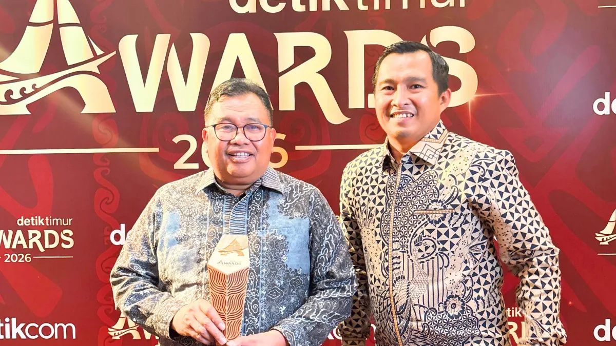 novasi “PASSIRIKA BOS” Tembus Panggung Nasional, Daeng Manye Terima detiktimur Awards 2026