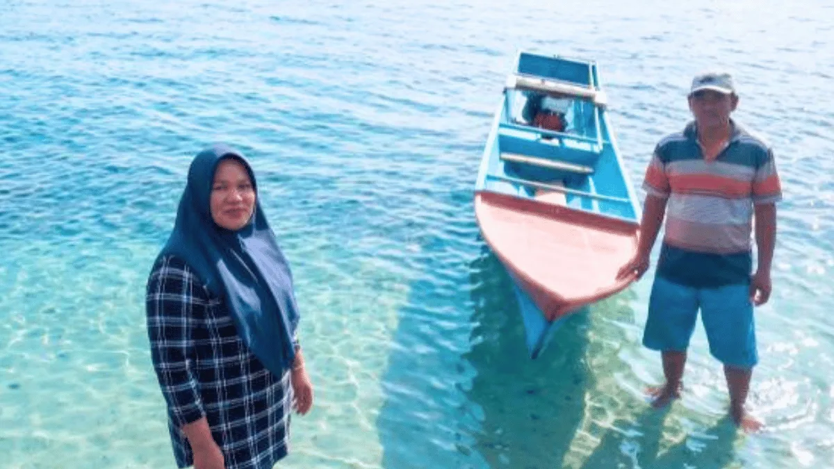 Menerjang Ombak Demi KUR, Kisah Mantri BRI Asti Alimin Buka Harapan Baru di Pulau Kelang