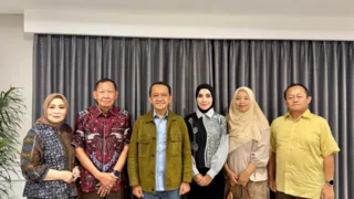 Temui Ketum Golkar Bahlil Lahadalia, Hamka B. Kady Perjuangkan Listrik untuk Empat Desa di Kepulauan Tanakeke