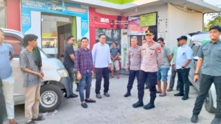 Wakil Rakyat Tak Hanya Duduk di Kursi, Ketua DPRD Takalar Turun Pantau Antrean BBM