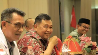 Bupati Daeng Manye Instruksikan Dinsos-PMD Segera Cairkan 3 Bulan Gaji dan Tunjangan Perangkat Desa serta BPD