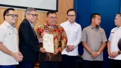 Bupati Takalar Daeng Manye Hadiri Pengawasan Aset Pemda, Sertifikat Tanah BMD Diserahkan