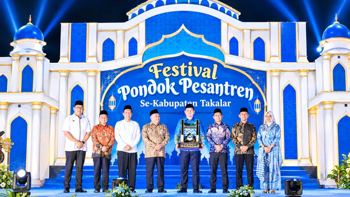 Kadis Pendidikan Takalar Terima Piala Bergilir Bupati, 24 Ponpes Ramaikan Festival Santri 2026